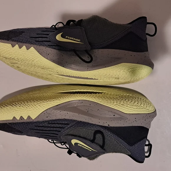 Pre owned Nike Men’s Precision V Iron Gray Volt Size 13 basketball shoes - Picture 3 of 4